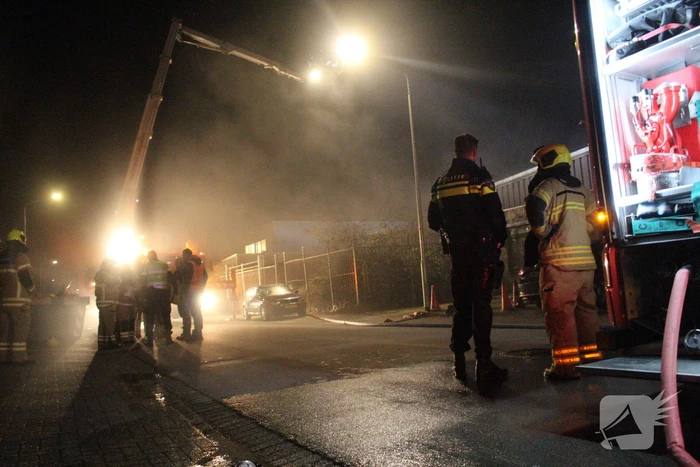 Grote brand in bedrijfspand