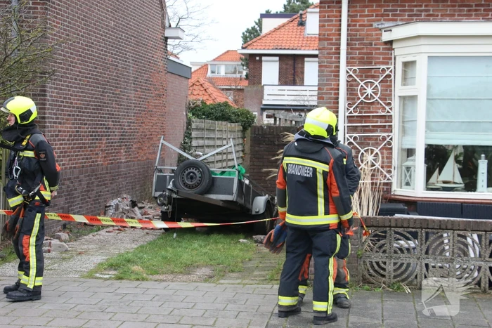 Deel van dak verwoest door wind
