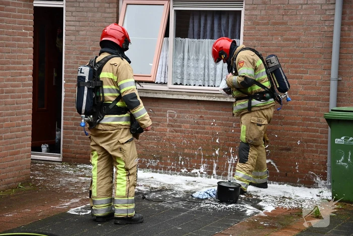 Rookontwikkeling door pannetje op vuur
