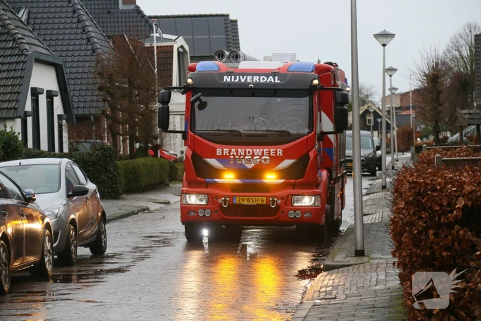 Overkapping van woning laat los door harde wind