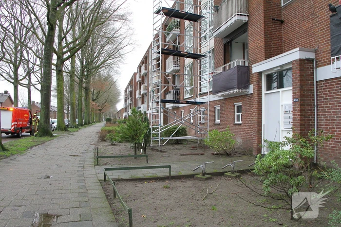 Brandweer breekt steiger af na harde wind