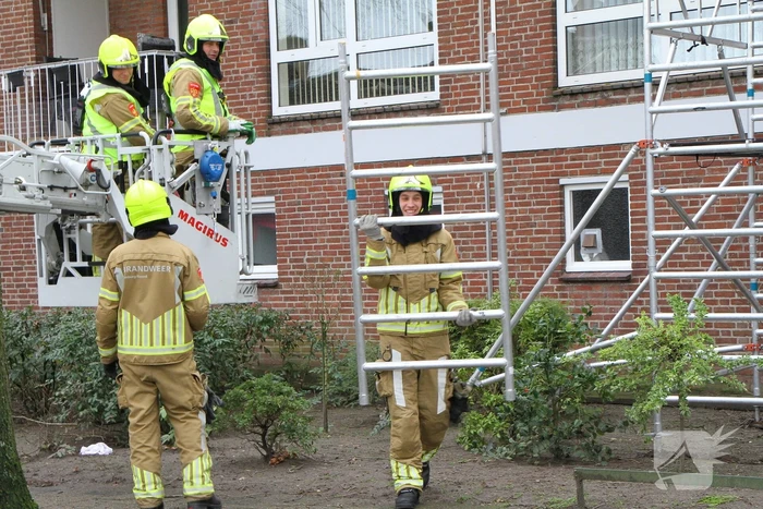 Brandweer breekt steiger af na harde wind