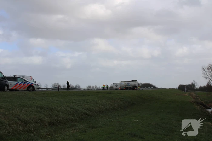Schade aan bestelbus door harde wind