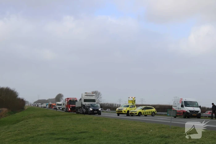 Schade aan bestelbus door harde wind
