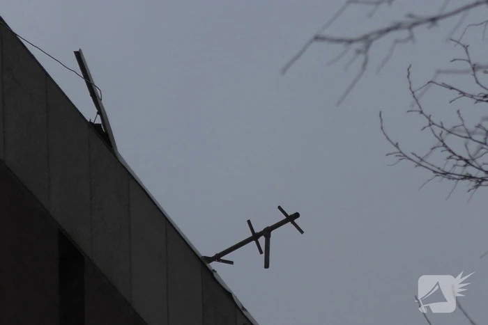 Losgewaaid dak raakte meerdere woningen