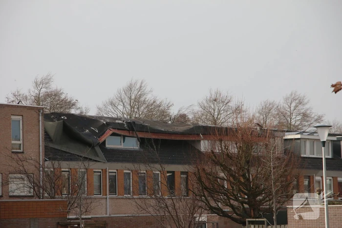 Meerdere daken losgewaaid door Eunice