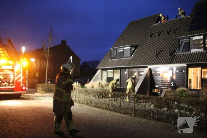 Dakrand losgewaaid door storm