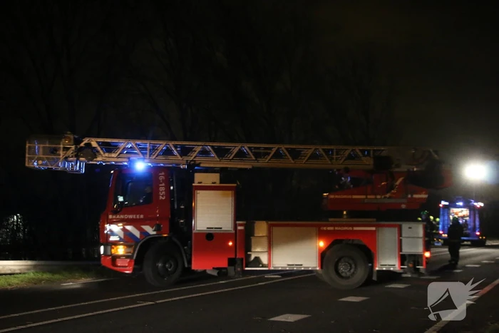 Provincialeweg tijdelijk afgesloten door stormschade