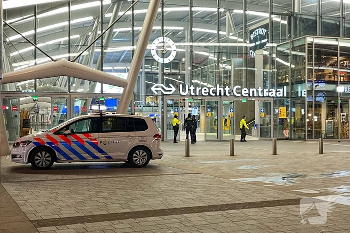 Persoon neergestoken met kapotgeslagen drankfles