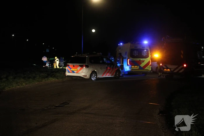 Auto aangetroffen in sloot