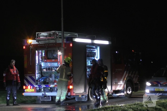 Auto aangetroffen in sloot