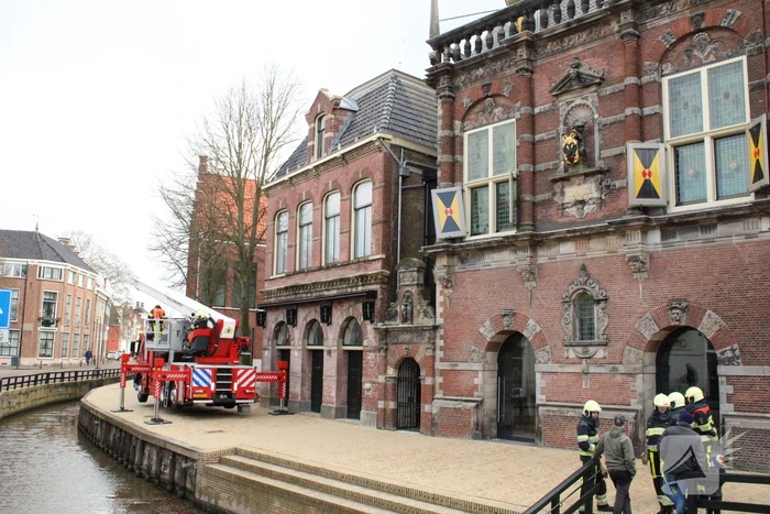 Stormschade aan pas verbouwd stadhuis