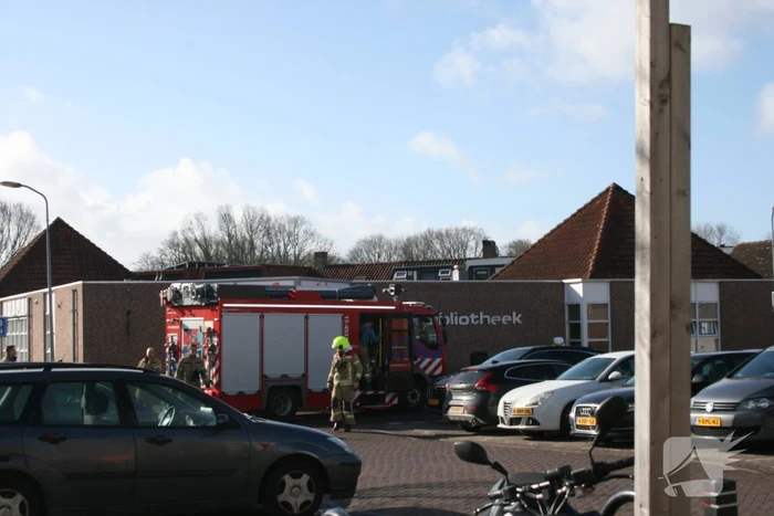 Brandweer ingezet voor stormschades in winkelgebied