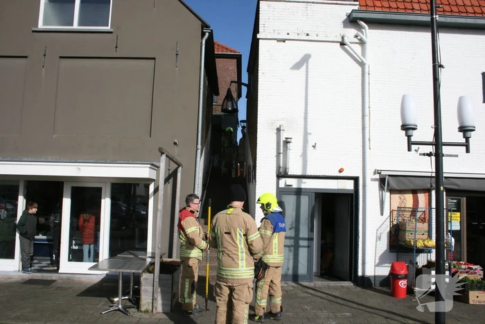 Brandweer ingezet voor stormschades in winkelgebied