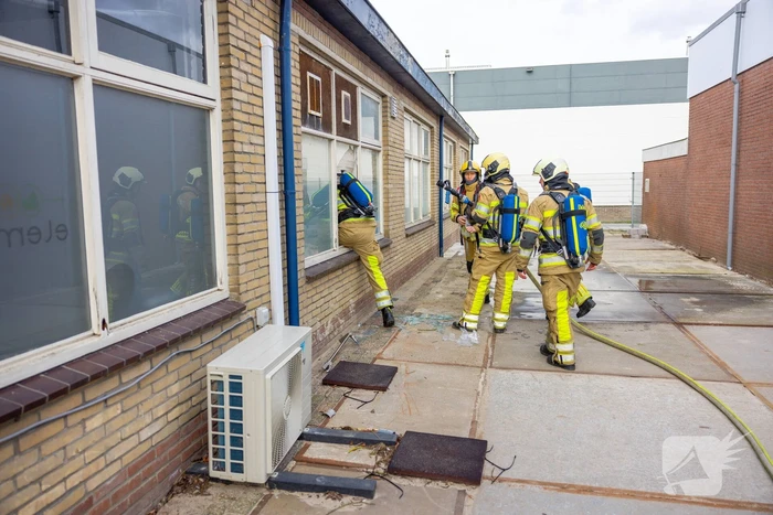 Kortsluiting veroorzaakt brand in garage