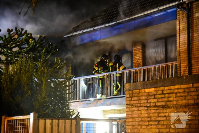 Forse brand in slaapkamer van woning