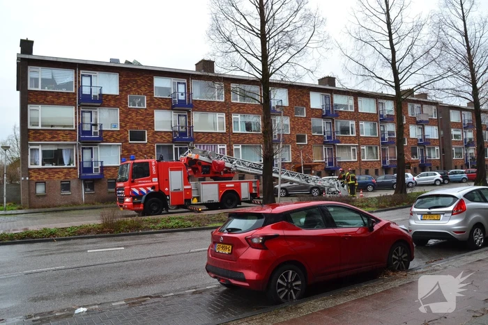 Dakbedekking losgewaaid door harde wind