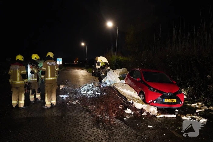 Deel van schuur weggewaaid door windhoos