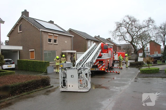 Brand in schoorsteen van woning