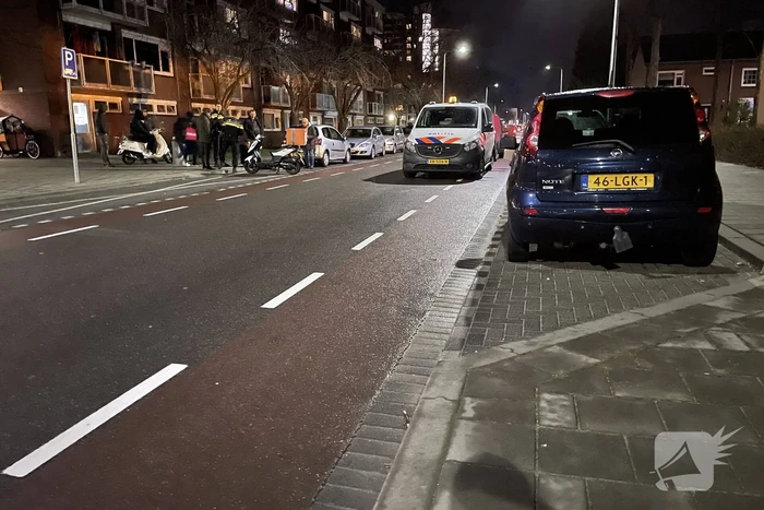 Ongeval tussen maaltijdbezorger op bromfiets en bestelbus
