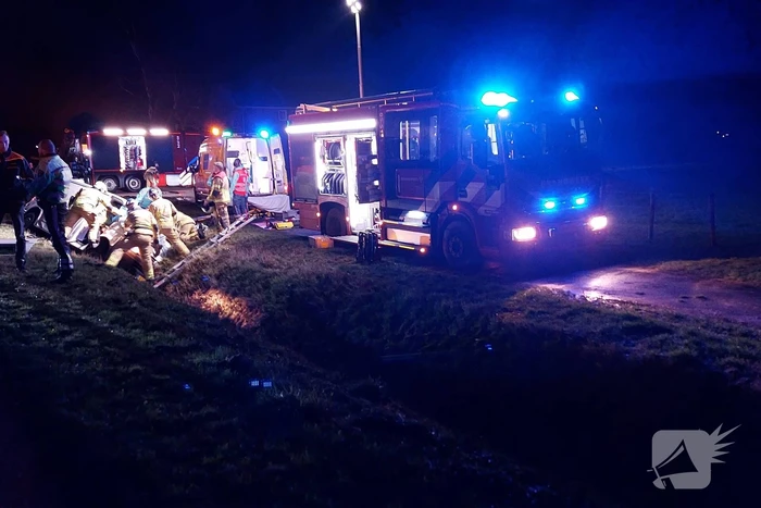 Ernstig ongeval tussen vrachtwagen en bestelbus