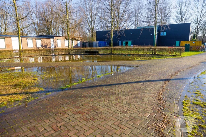 Velden Sportcomplex Buiningpark onder water door lekkende brandkraan