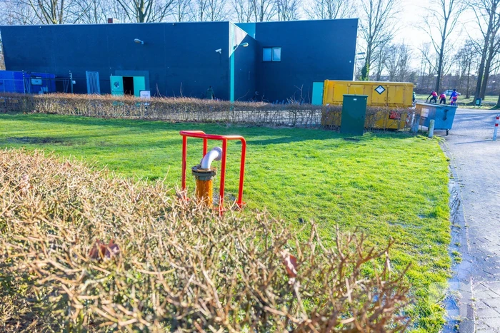 Velden Sportcomplex Buiningpark onder water door lekkende brandkraan