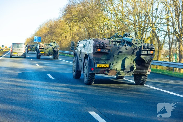 Defensie oefent met Fennek-verkenningsvoertuigen