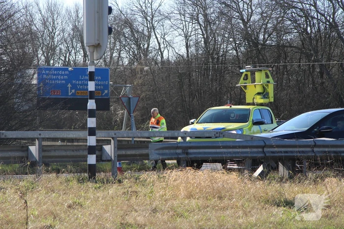 Velsertunnel dicht door botsing met vier voertuigen