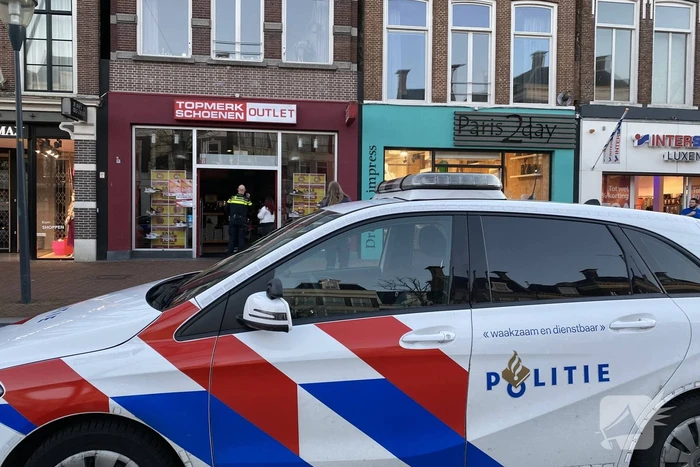 Brandweer controleert winkel na brandmelding