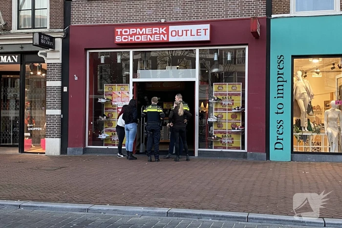Brandweer controleert winkel na brandmelding