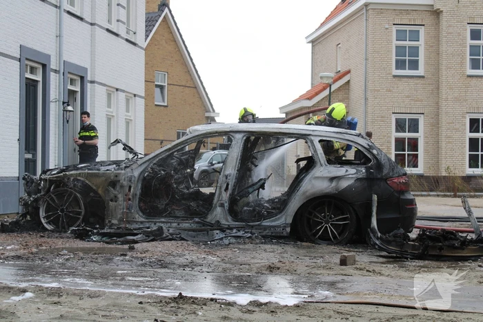 Woning beschadigd door autobrand