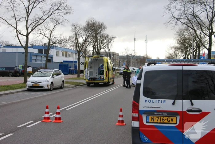 Automobilist schept overstekende fietser