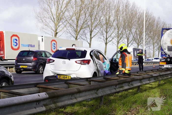 Vijf auto's en een vrachtwagen betrokken bij botsing