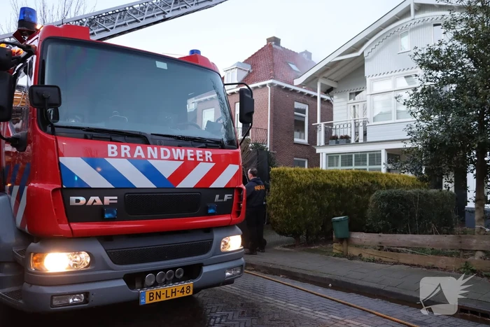 Veel rook bij brand op zolder