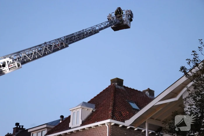 Veel rook bij brand op zolder