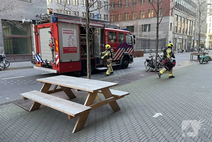 Rookontwikkeling bij brand in kantoorpand