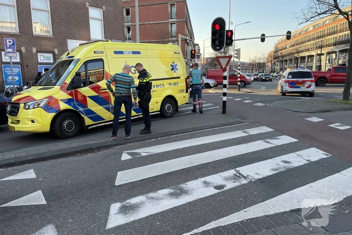 Scooterrijder aangereden door personenauto