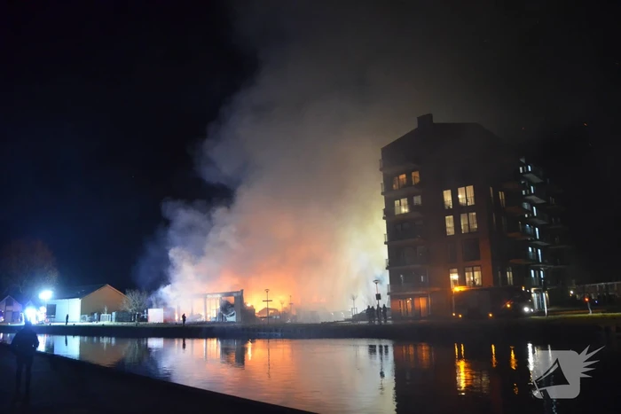 Evacuaties na brand in kringloopwinkel