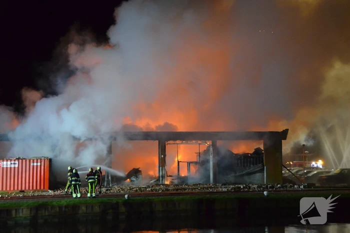 Evacuaties na brand in kringloopwinkel