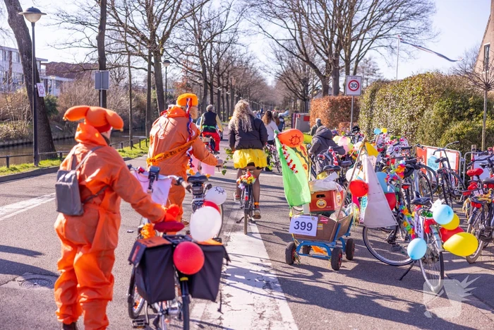 Carnaval: van kroeg naar kroeg op de fiets