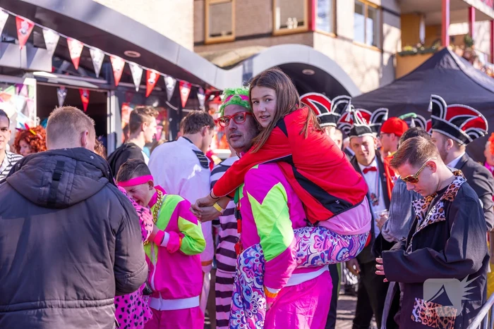 Carnaval: van kroeg naar kroeg op de fiets