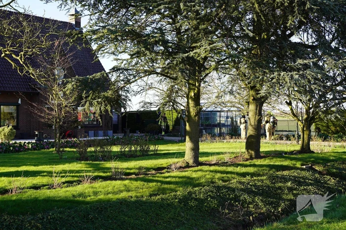 Weg afgesloten vanwege brand in schoorsteen