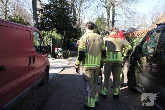 Gaslekkage geraakt bij slaan van paaltje