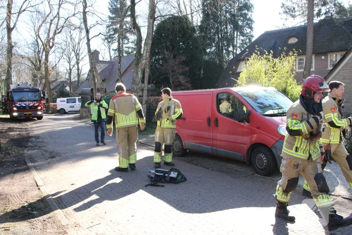 Gaslekkage geraakt bij slaan van paaltje