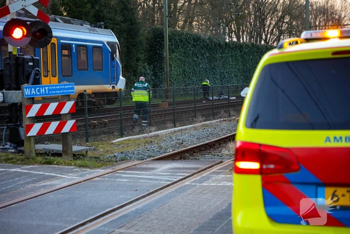 Aanrijding met trein op spoorwegovergang