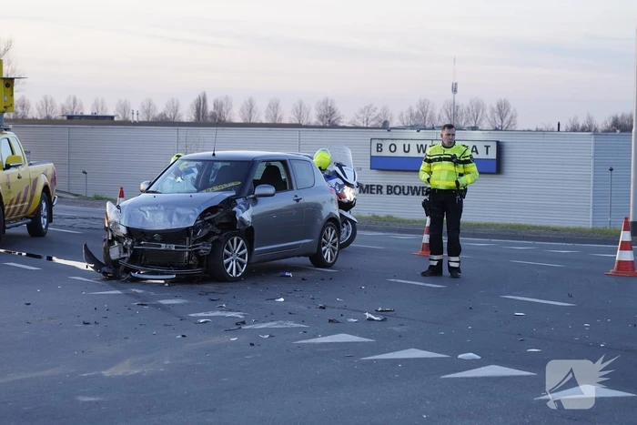 Flinke schade bij aanrijding op kruising