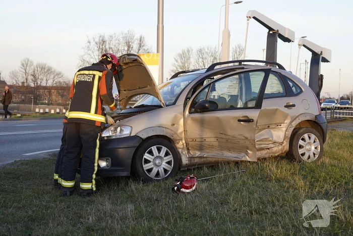 Flinke schade bij aanrijding op kruising