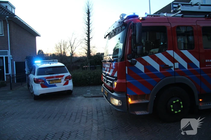 Brand in schoorsteen van woning