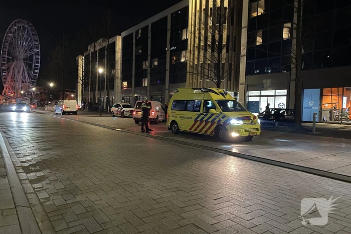 Scooterrijder gewond bij botsing met bestelbus